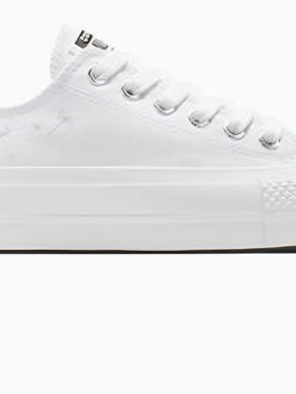 NWOB!Converse White Low-Top Platform Sneakers with Silver Floral Accents. Size 8 - Picture 13 of 13